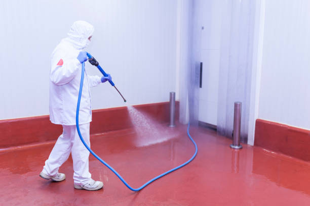 Best Warehouse Cleaning  in Larkfield Wikiup, CA